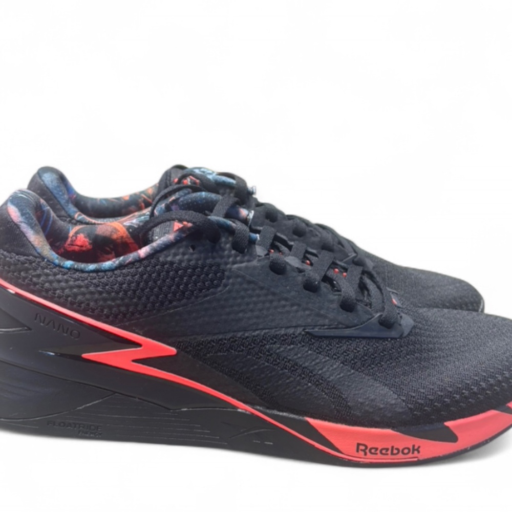 Men’s size 8.5 Reebok Nano X3 Sneakers  In excellent condition